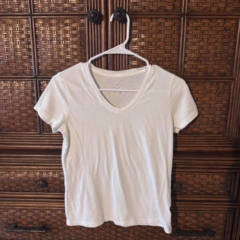 Brandy-melville Women's White T-shirt